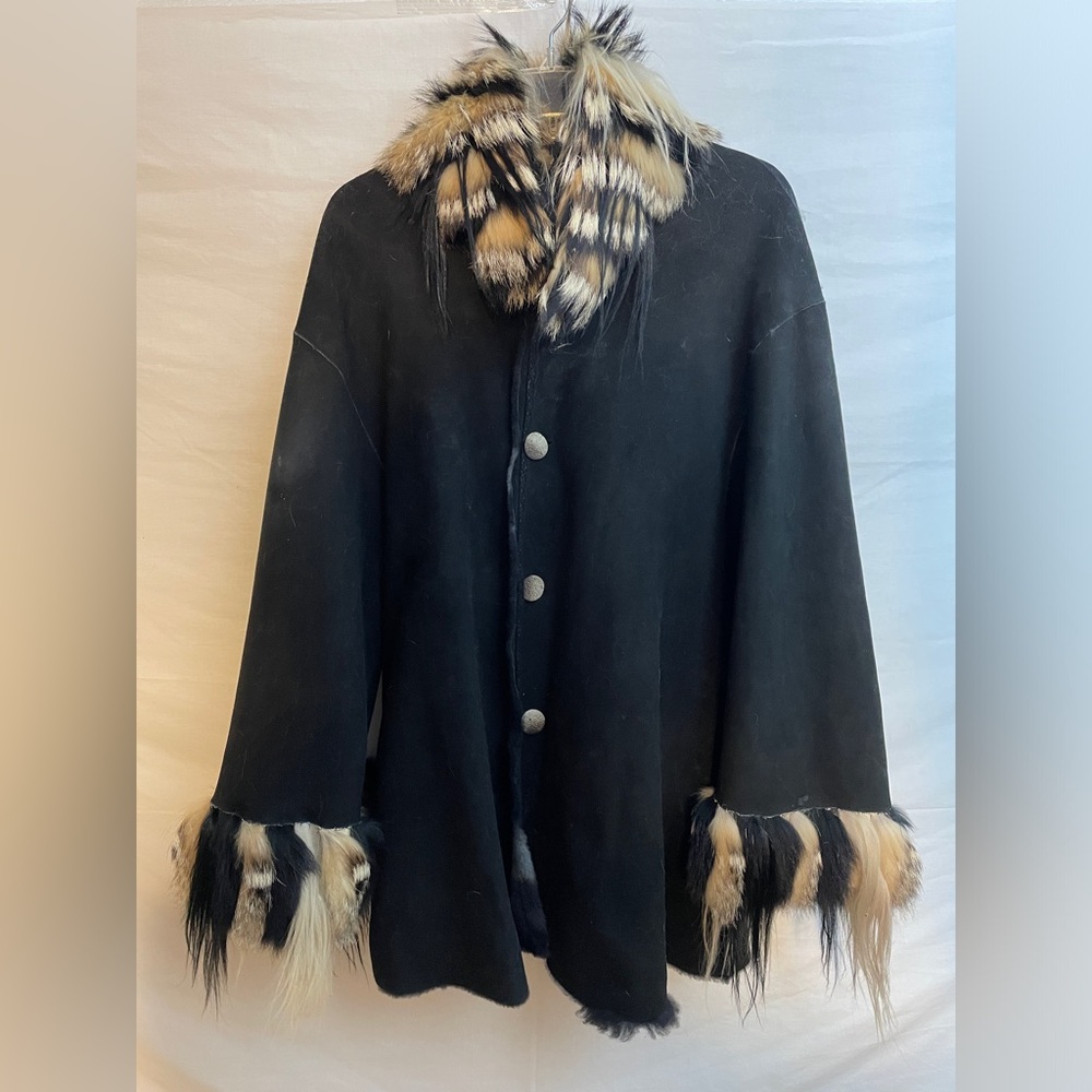 Vintage Black Fur Trimmed Cloak